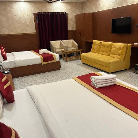 Royal Heritage Hotel & Resort Ayodhya Exteriér fotografie