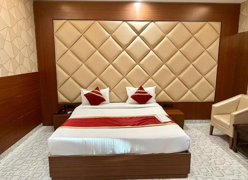 Royal Heritage Hotel & Resort Ayodhya Exteriér fotografie