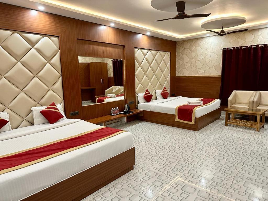 Royal Heritage Hotel & Resort Ayodhya Exteriér fotografie