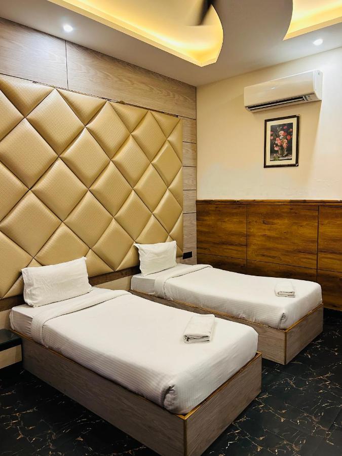 Royal Heritage Hotel & Resort Ayodhya Exteriér fotografie