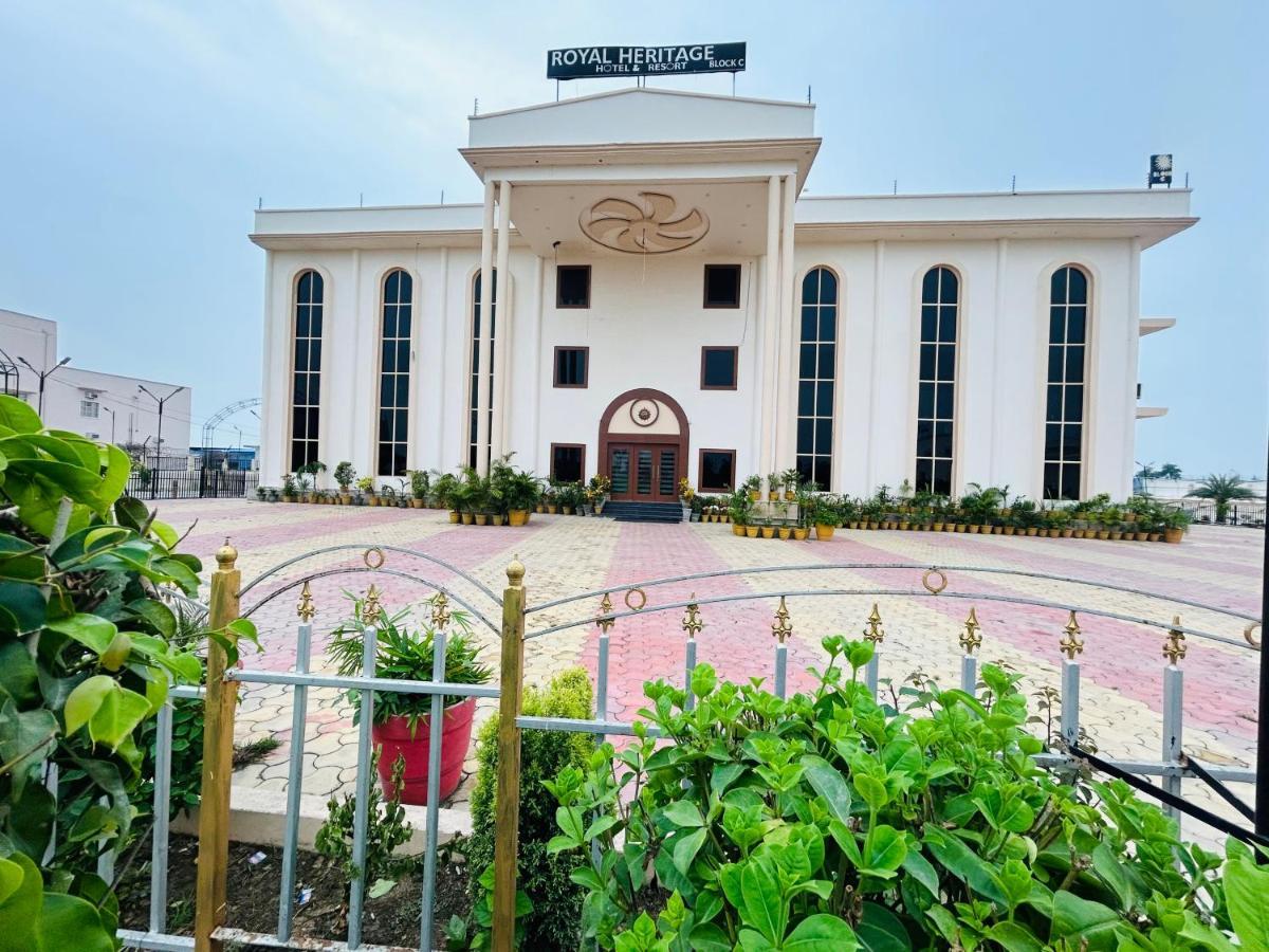Royal Heritage Hotel & Resort Ayodhya Exteriér fotografie